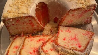Strawberry Crunch Pound Cake