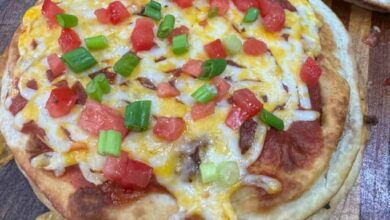 Easy Mexican pizzas