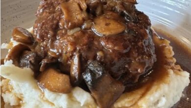 Old-fashioned Salisbury Steak