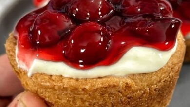 Sugar Cookie Cherry Cheesecake