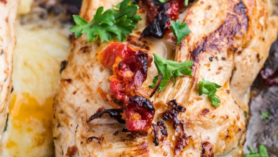 Cheesy Spinach & Sundried Tomato Stuffed Chicken