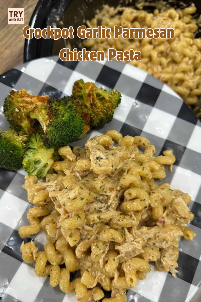 Crockpot Garlic Parmesan Chicken Pasta