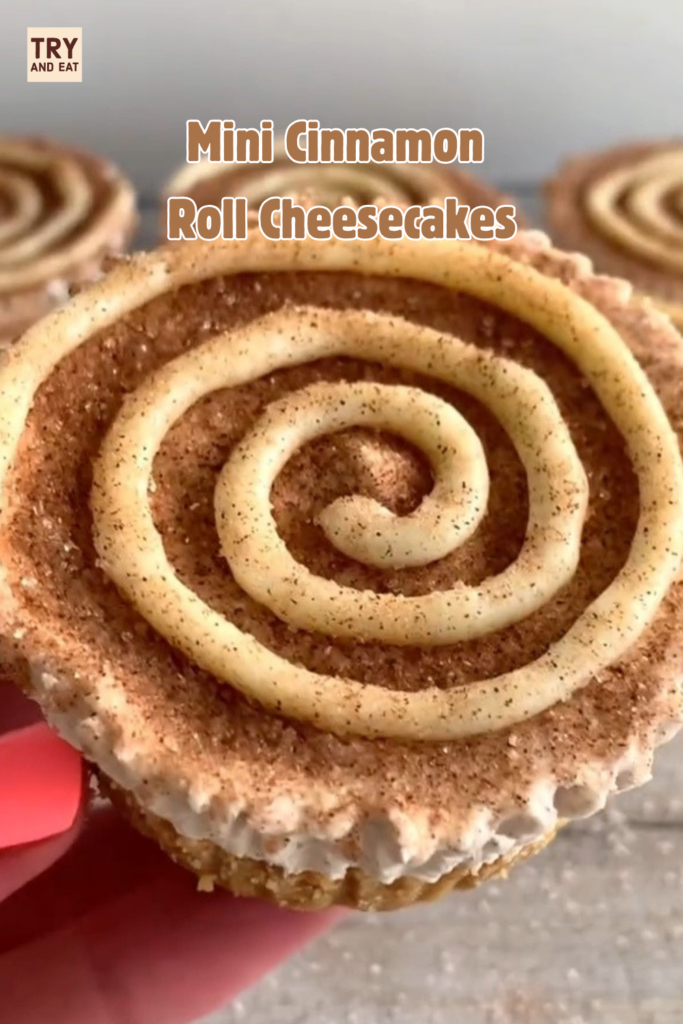 Mini Cinnamon Roll Cheesecakes