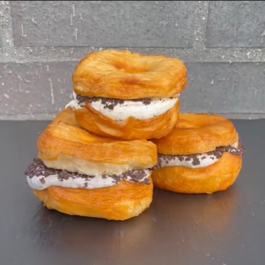 Oreo Cronut Sandwich