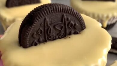 Mini White Chocolate Oreo Cheesecakes