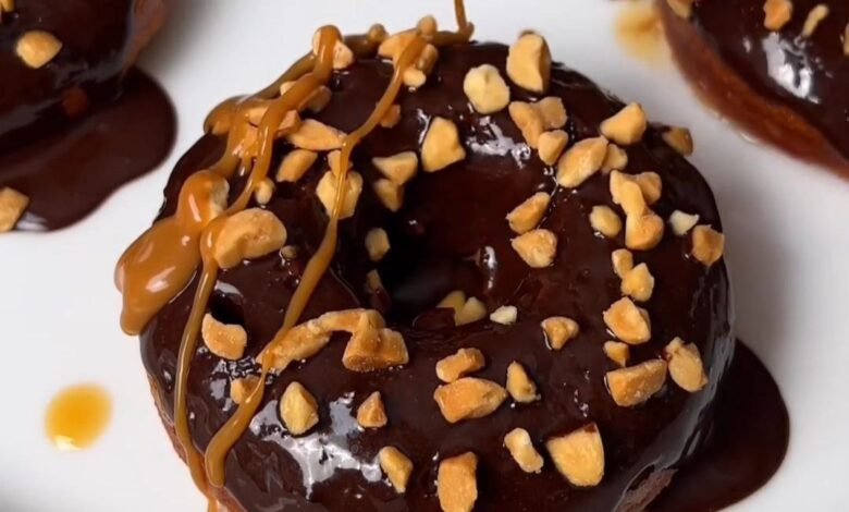 Snickers Doughnuts