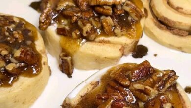 Butter Pecan Cinnamon Rolls