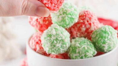 Easy Christmas Jello Balls