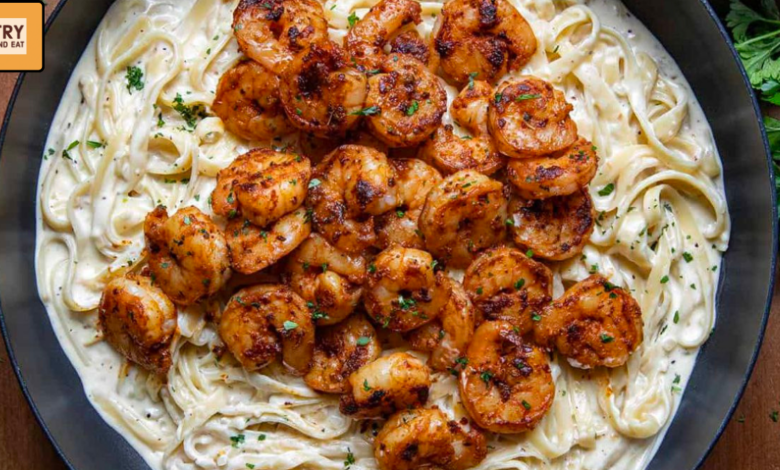Easy Shrimp Alfredo Recipe on the Stove (Creamy 30-Minute Dinner)