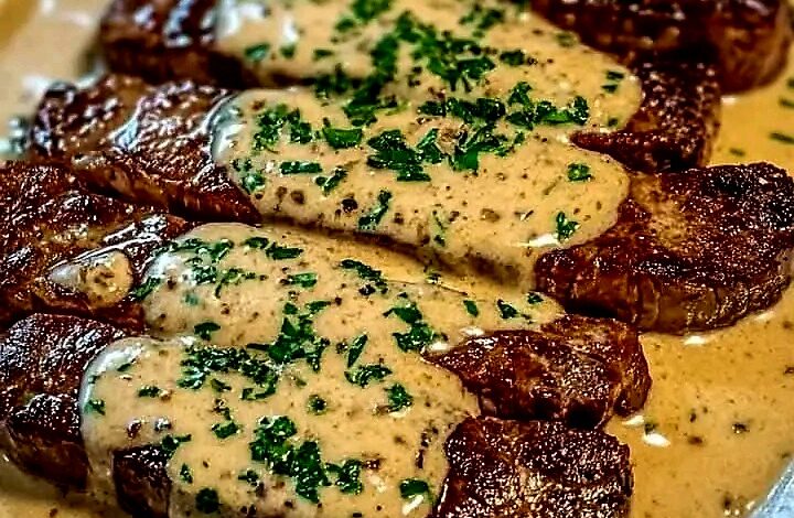 Juicy Steak with Creamy Garlic Sauce