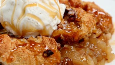 Caramel Apple Pie Cobbler