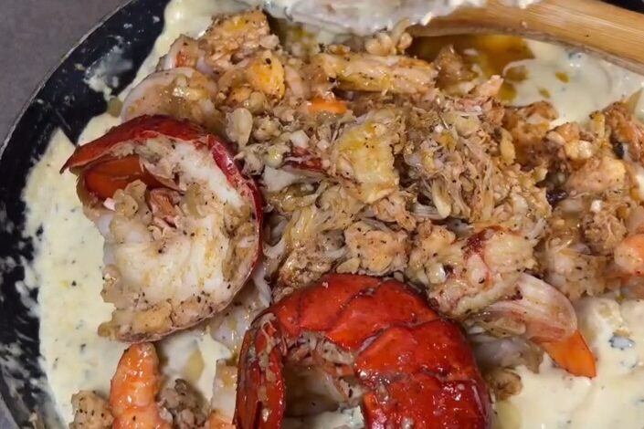 Creamy Baby Pasta Ravioli with Lobster and Shrimp