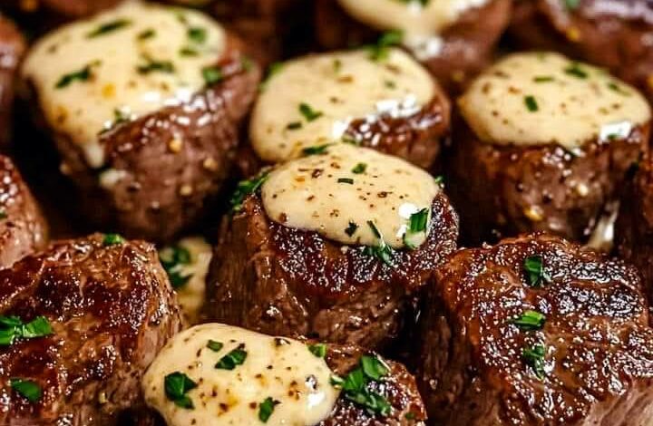 Garlic Butter Steak Bites with Creamy Parmesan Sauce