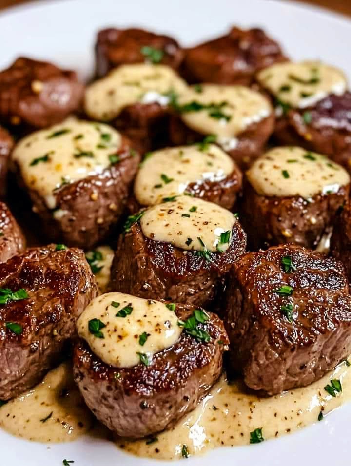 Garlic Butter Steak Bites with Creamy Parmesan Sauce