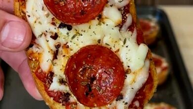 Texas Toast Pepperoni Pizza