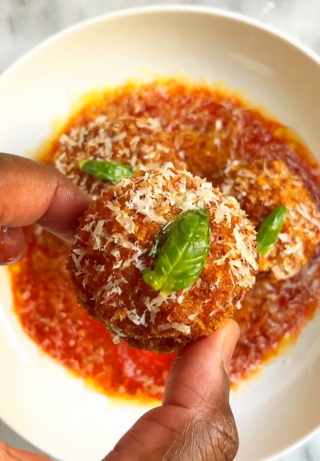 Stuffed Chicken Parm Meatballs