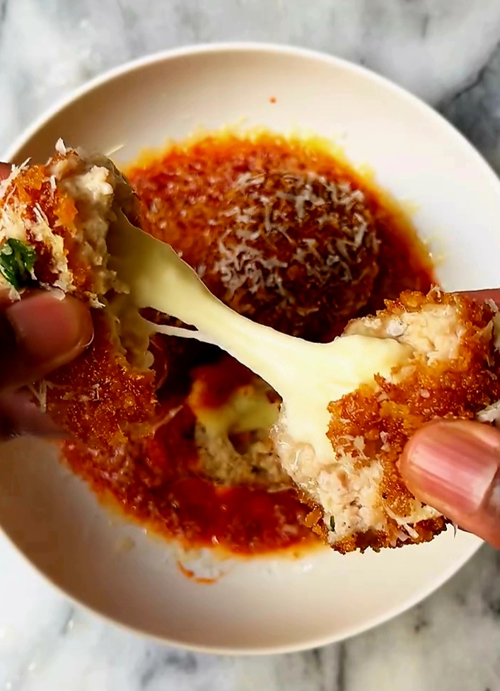 Stuffed Chicken Parm Meatballs
