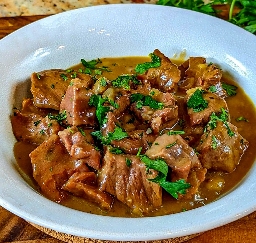 Easy Crockpot Beef Tips with Gravy Recipe