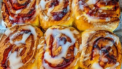 Raspberry Rolls with Lemon Glaze