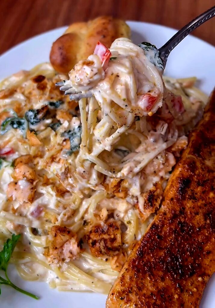 Creamy Salmon Pasta