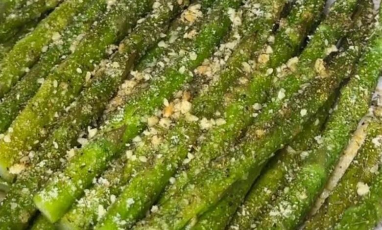 Garlic Butter Parmesan Asparagus