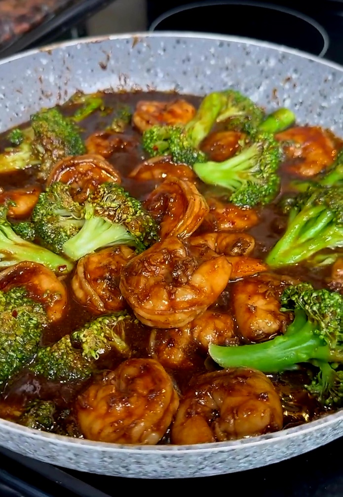 Honey Garlic Shrimp and Broccoli