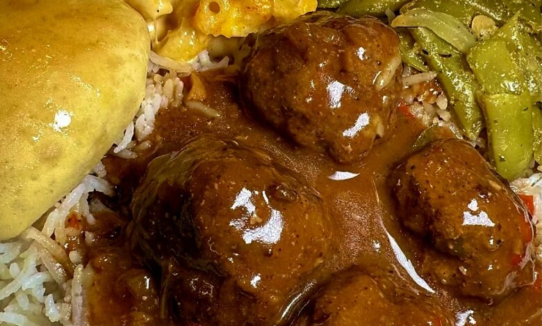 Smothered Meatballs with Mac & Cheese