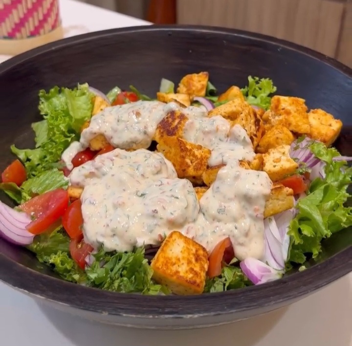 Grilled Paprika Paneer Salad