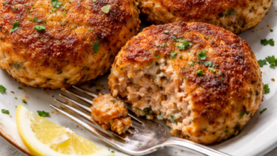 Southern Salmon Patties (No Breadcrumbs, Easy & Crispy)